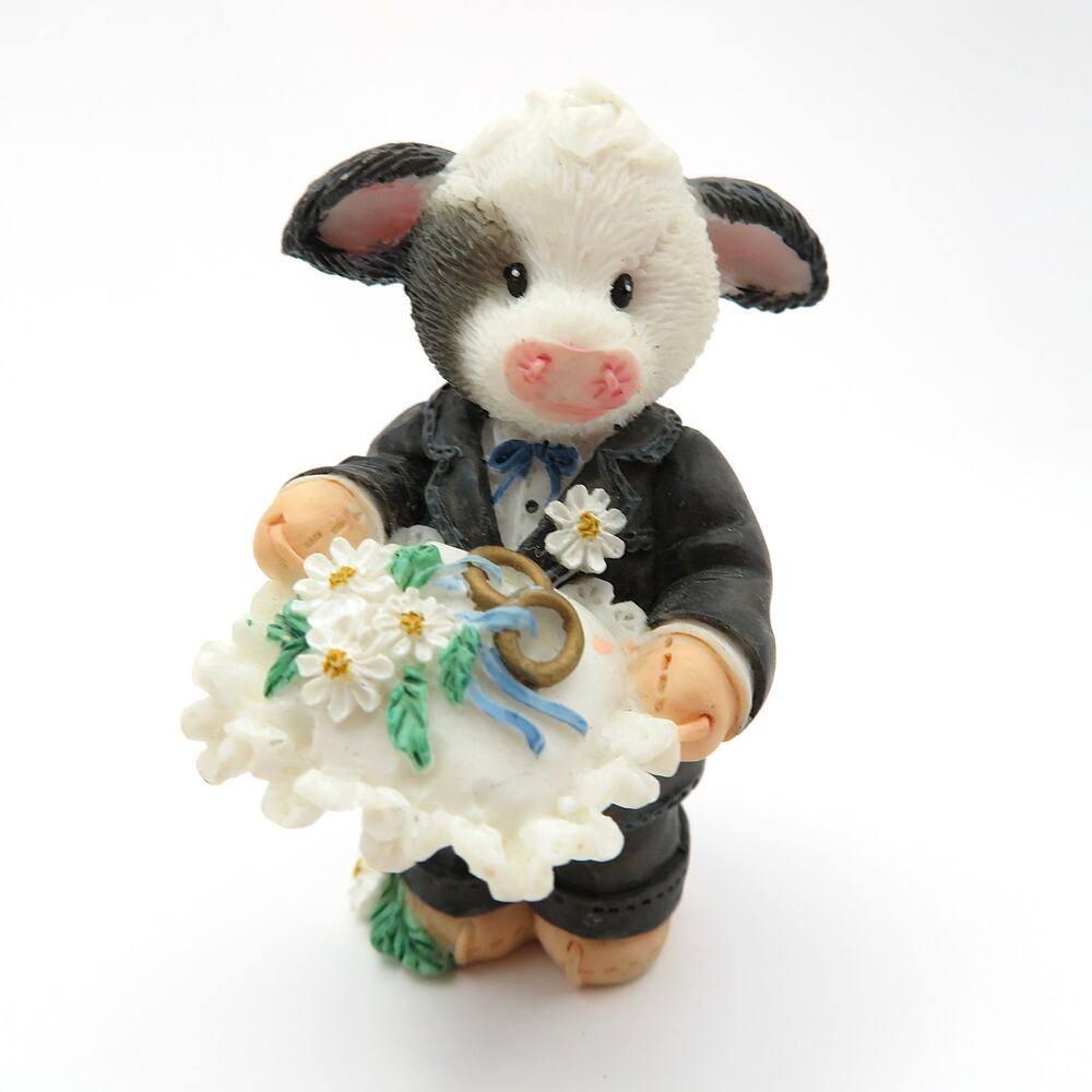 Mary's Moo Moos Hoppy Ring Bearer, Mary Rhyner-Nadig Style 167568 Wedding Decor